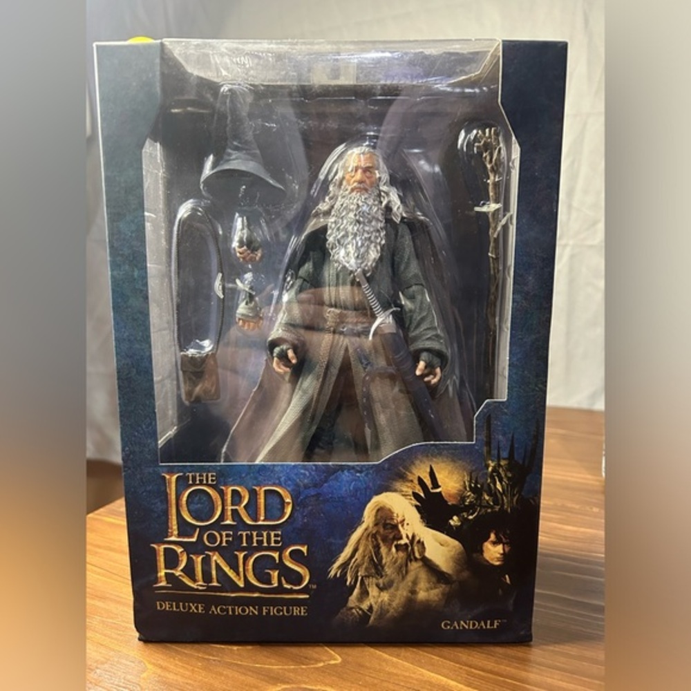 LOTR The Lord Of The Rings GANDALF Ian McKellen Deluxe Action Figure Diamond